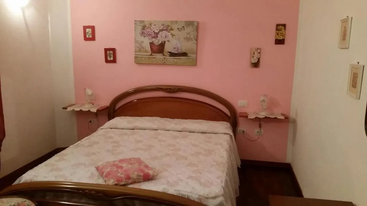 La Casa Rosa - Grazioso Bivano Con Posto Auto 몬세라토 아파트